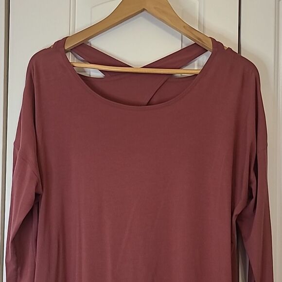 Lululemon Back Into It Long Sleeve cross back Top So Merlot Size XL - Picture 3 of 8